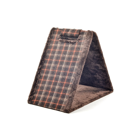 Sisal triunghi pentru pisici Enjoy Luxury 31x31x20 cm