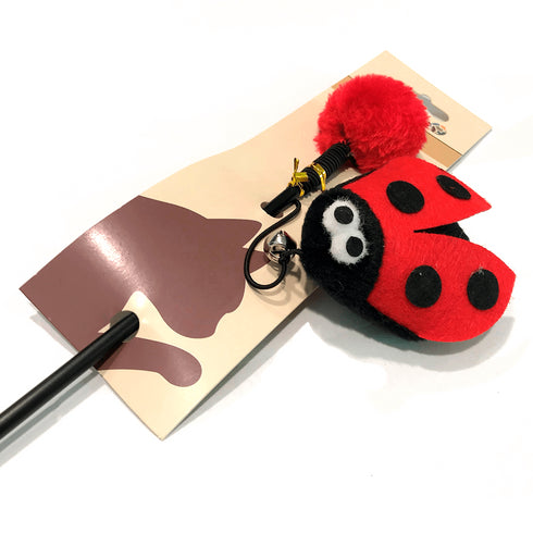 Jucarie pentru pisici undita Beeztees Buburuza 40 cm